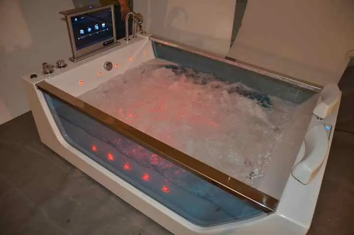 Customer hydrotherapy bathtub installation